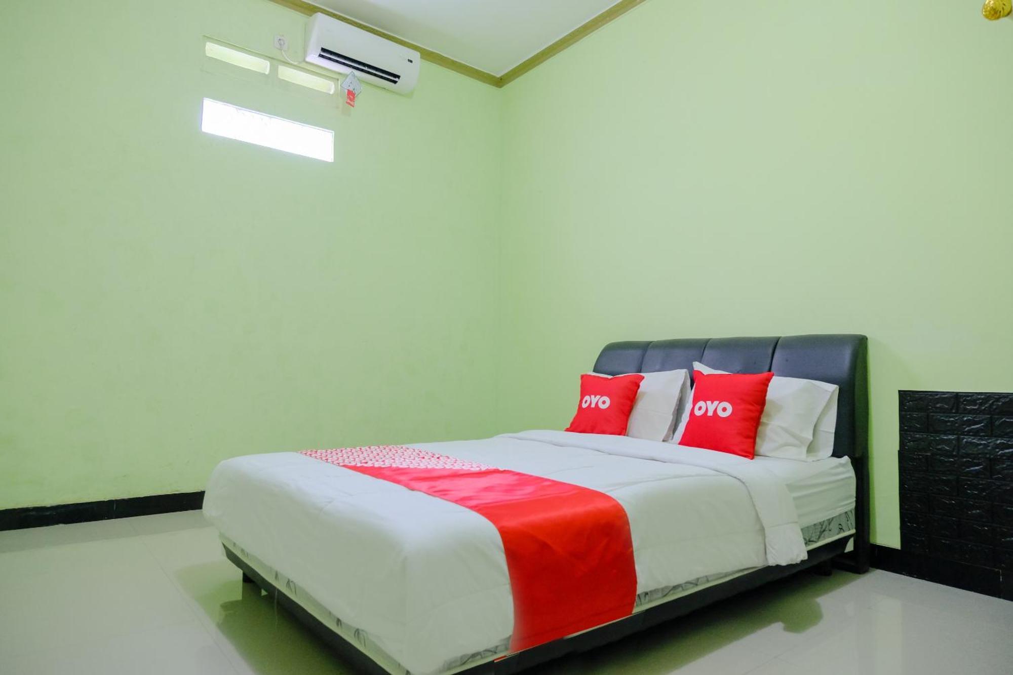 Oyo Life 2508 Alba Suites Homestay Syariah Tulungagung Eksteriør billede