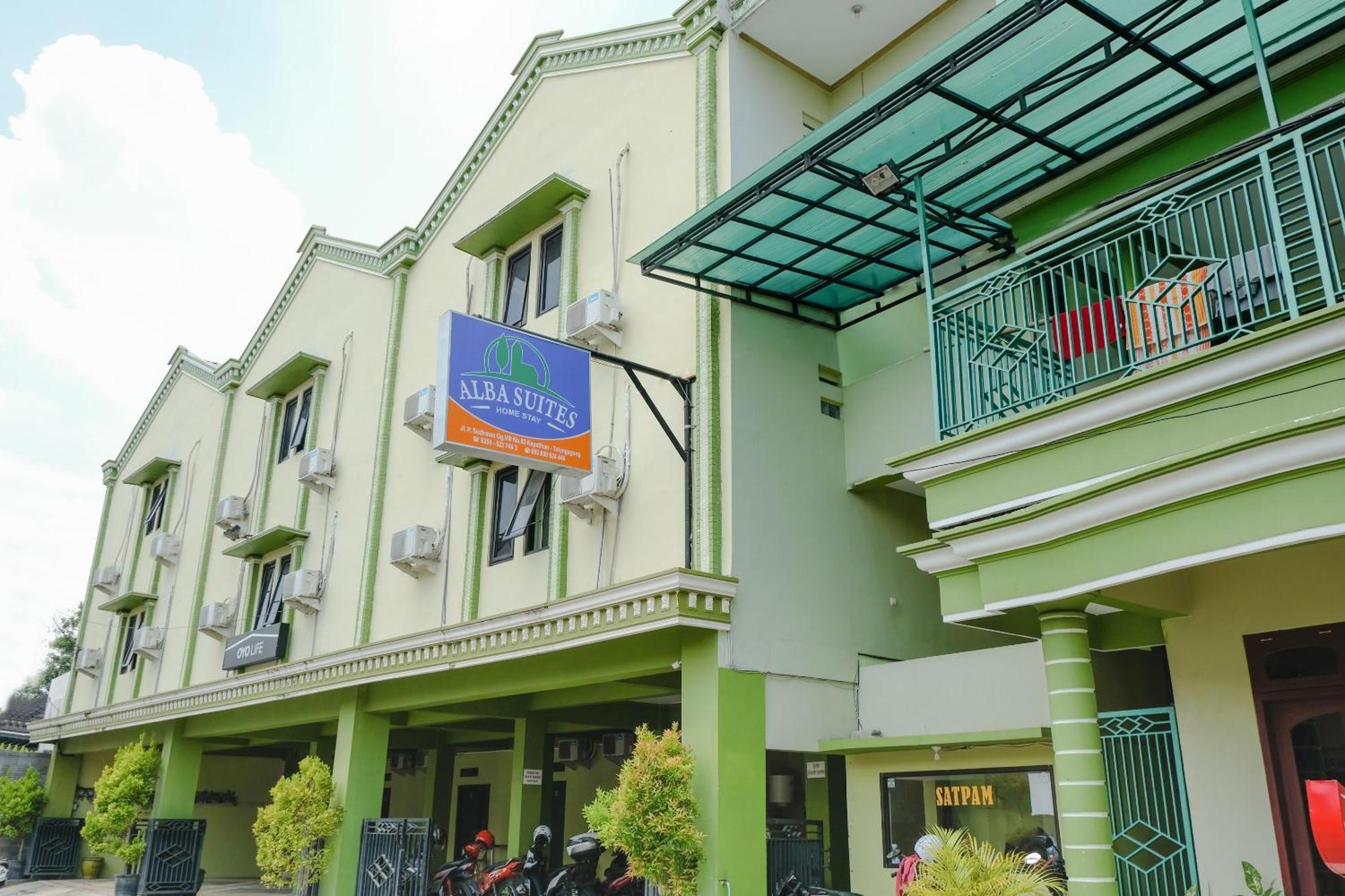 Oyo Life 2508 Alba Suites Homestay Syariah Tulungagung Eksteriør billede